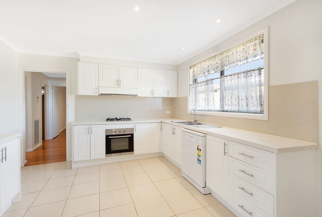 4 Armin Street, Scoresby, VIC 3179, Scoresby - Thumbnail 2