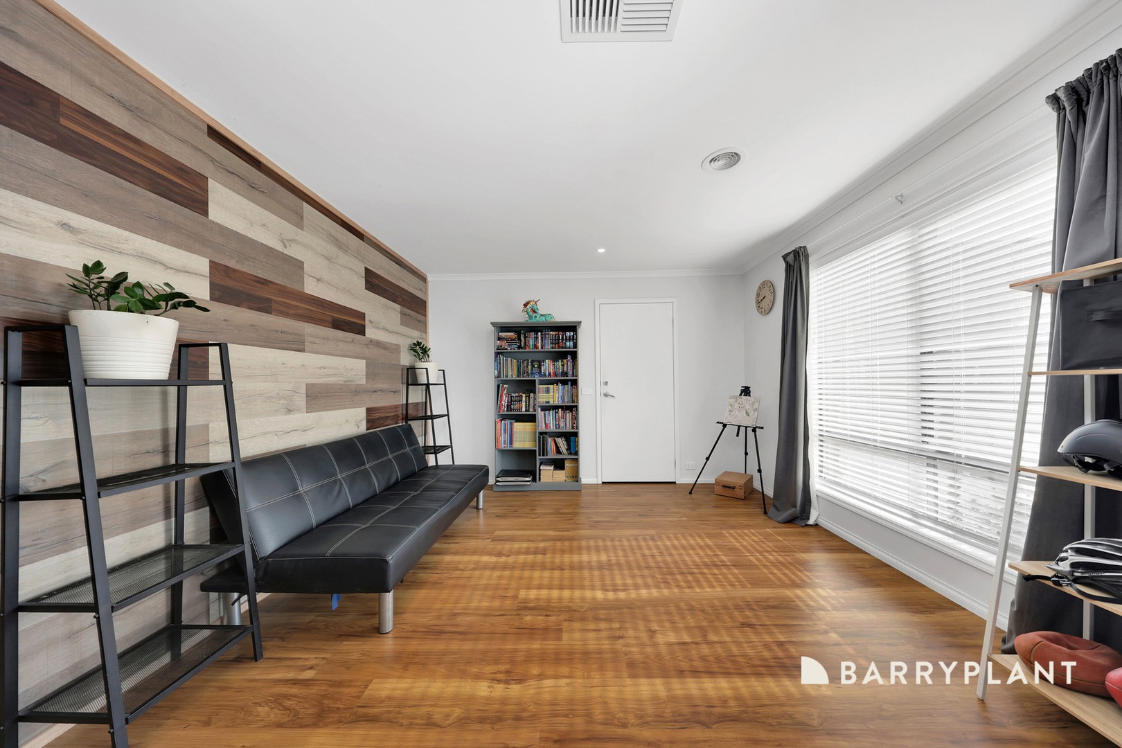 4 Arrowgrass Street, South Morang, VIC 3752 - Thumbnail 2 - 21/11/2025