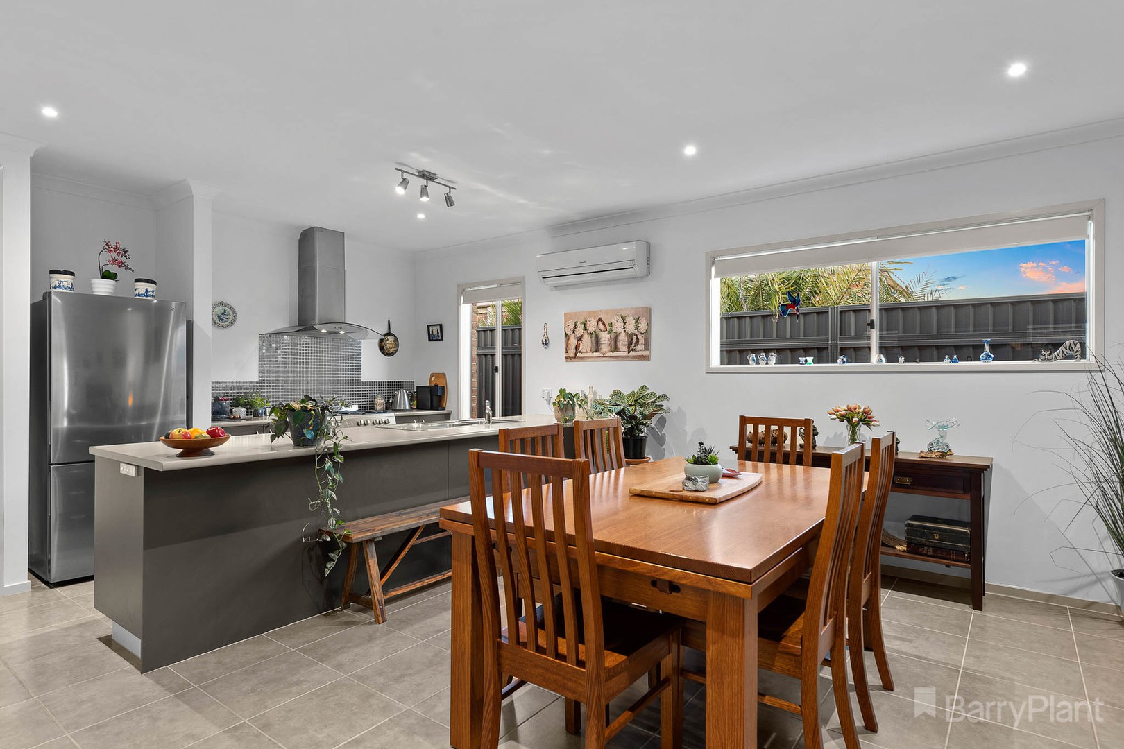 4 Bailey Place, Pakenham, VIC 3810, Pakenham - Thumbnail 2
