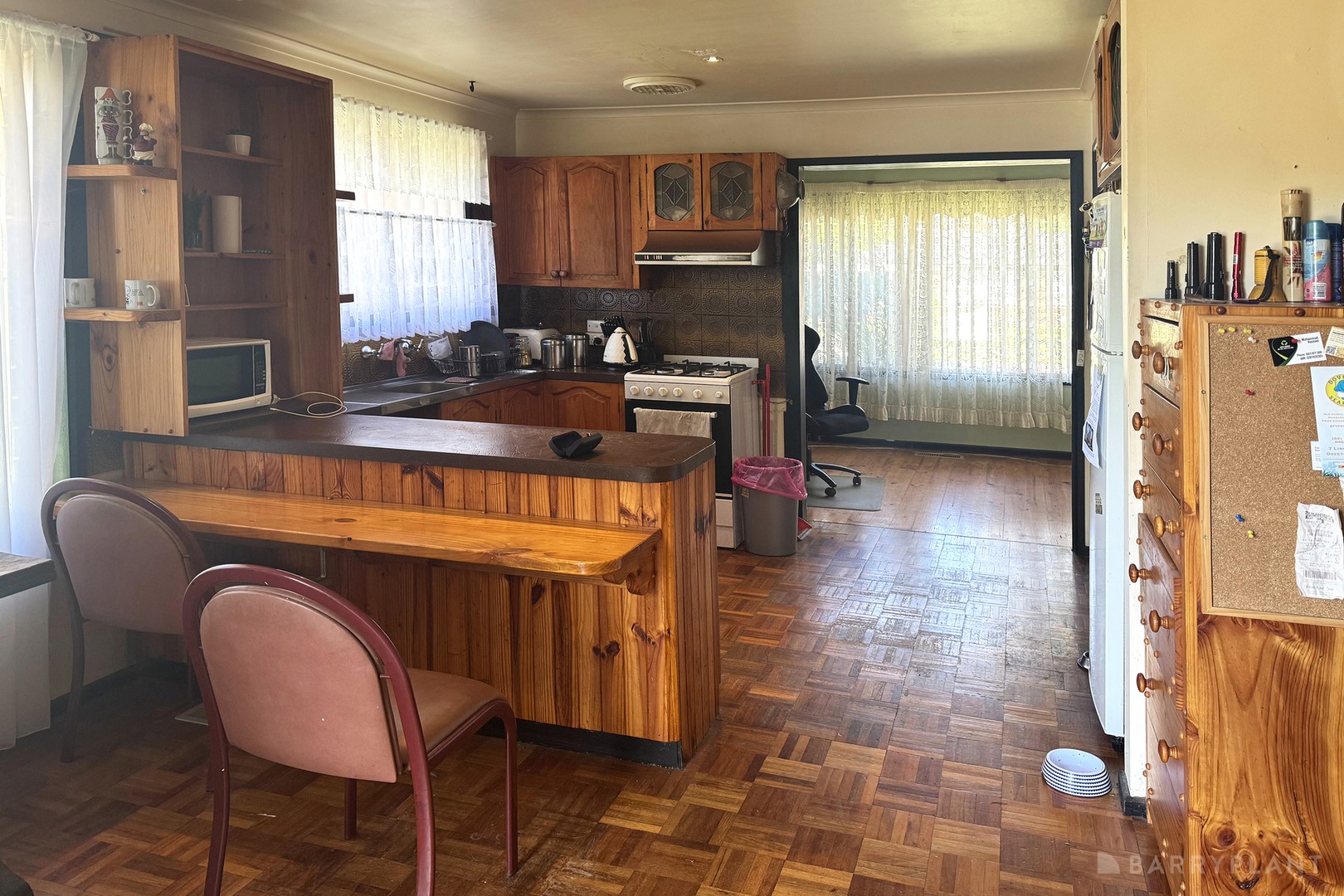 4 Baileyana Drive, Endeavour Hills, VIC 3802 - Thumbnail 2 - 14/10/2025