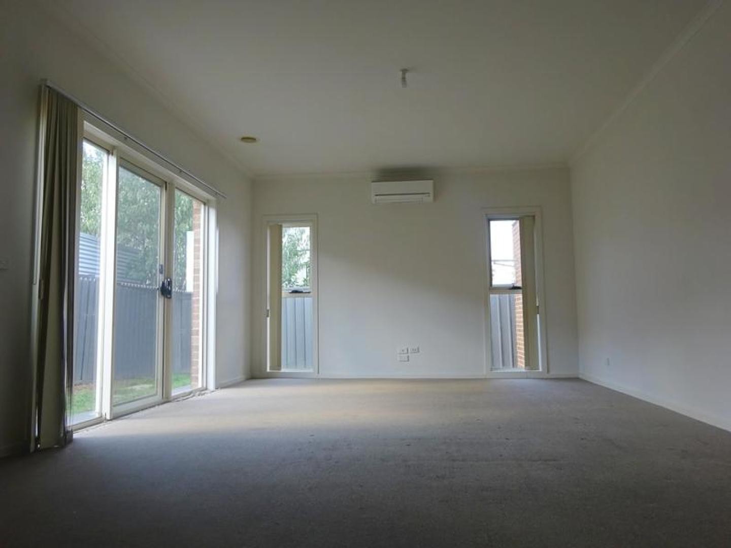 4 Barmah Way, Craigieburn, VIC 3064, Craigieburn - Thumbnail 3