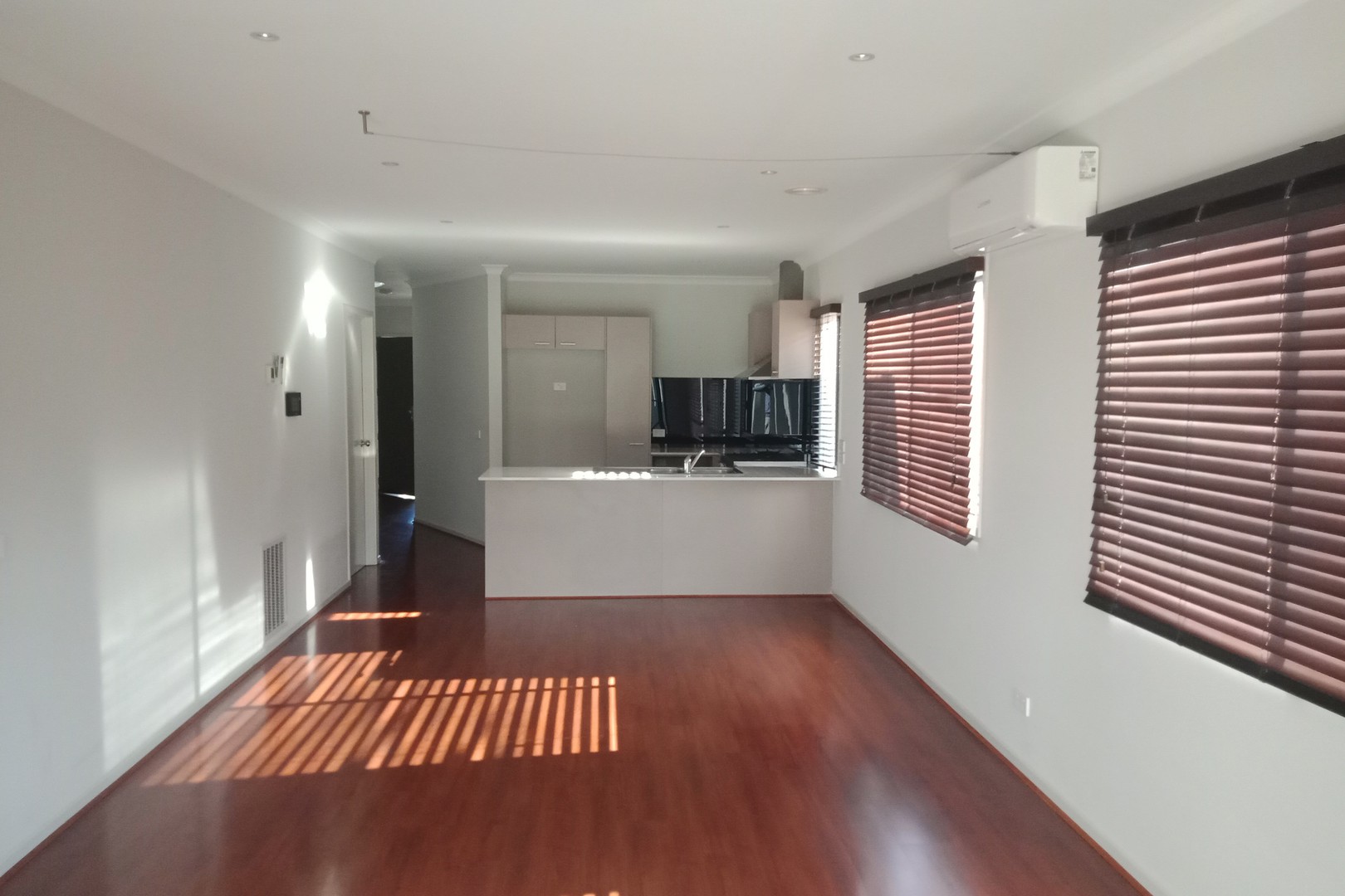 4 Barnell Street, Craigieburn, VIC 3064 - Thumbnail 2 - 15/10/2021