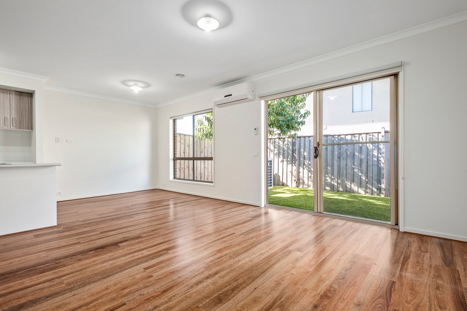 4 Bateleur Crescent, Doreen, VIC 3754, Doreen - Thumbnail 3