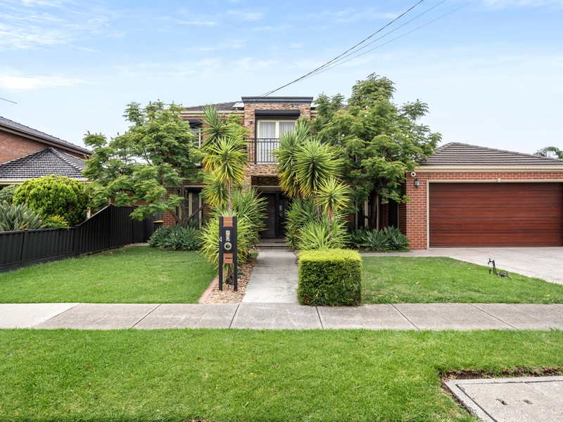 4 Batman Avenue, Keilor Park, VIC 3042 - Image - 02/03/2026