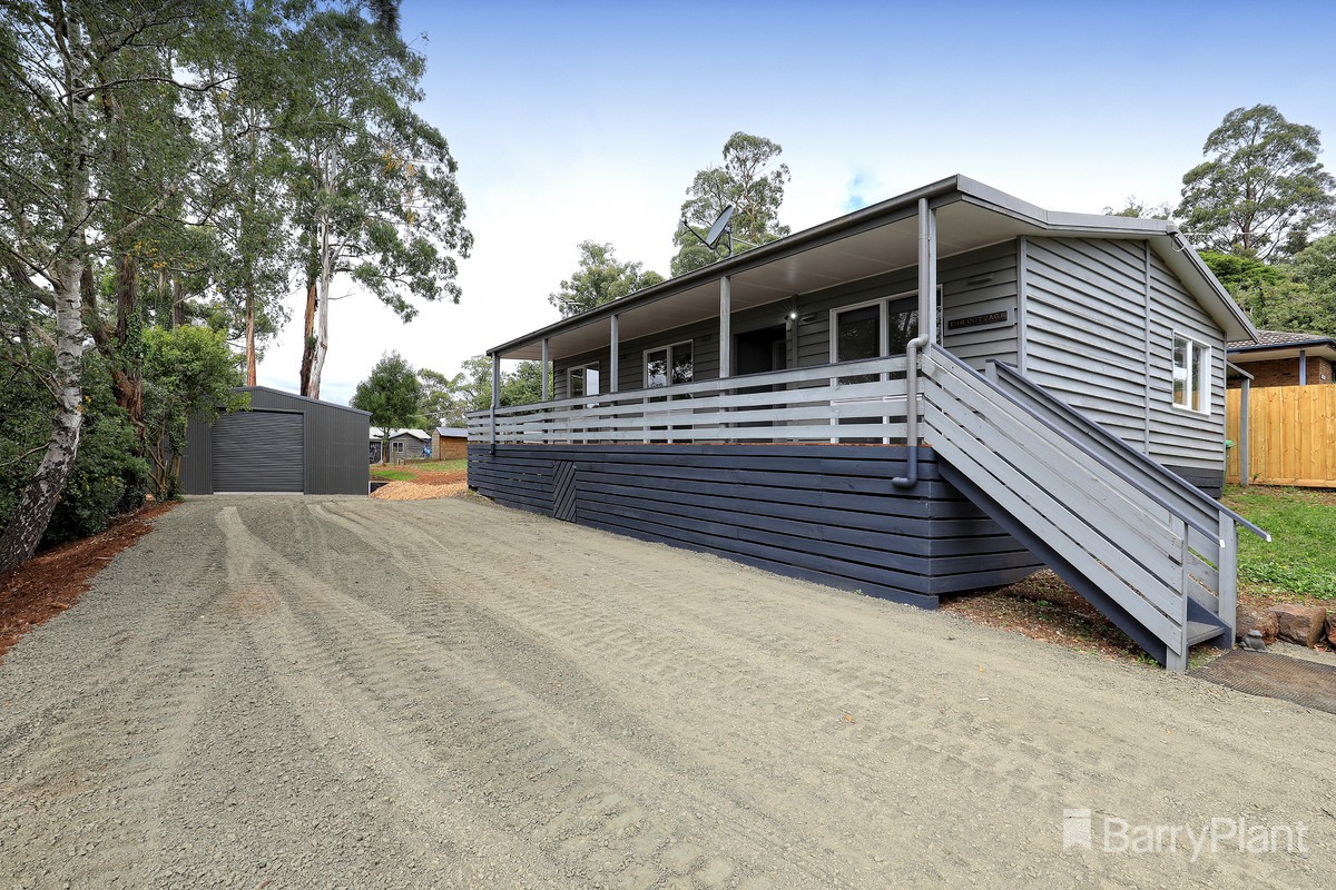 4 Beatty Parade, Cockatoo, VIC 3781 - Thumbnail 2 - 31/03/2022