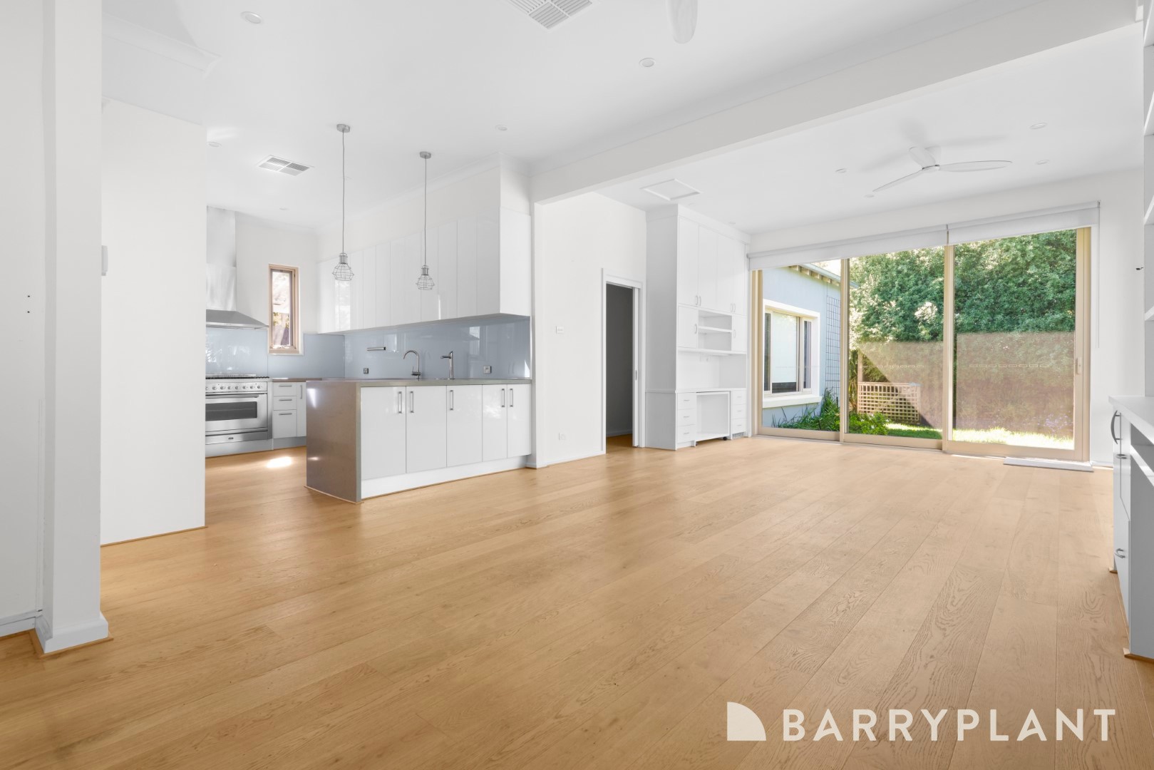 4 Bendigo Street, Cheltenham, VIC 3192 - Thumbnail 2 - 04/12/2024