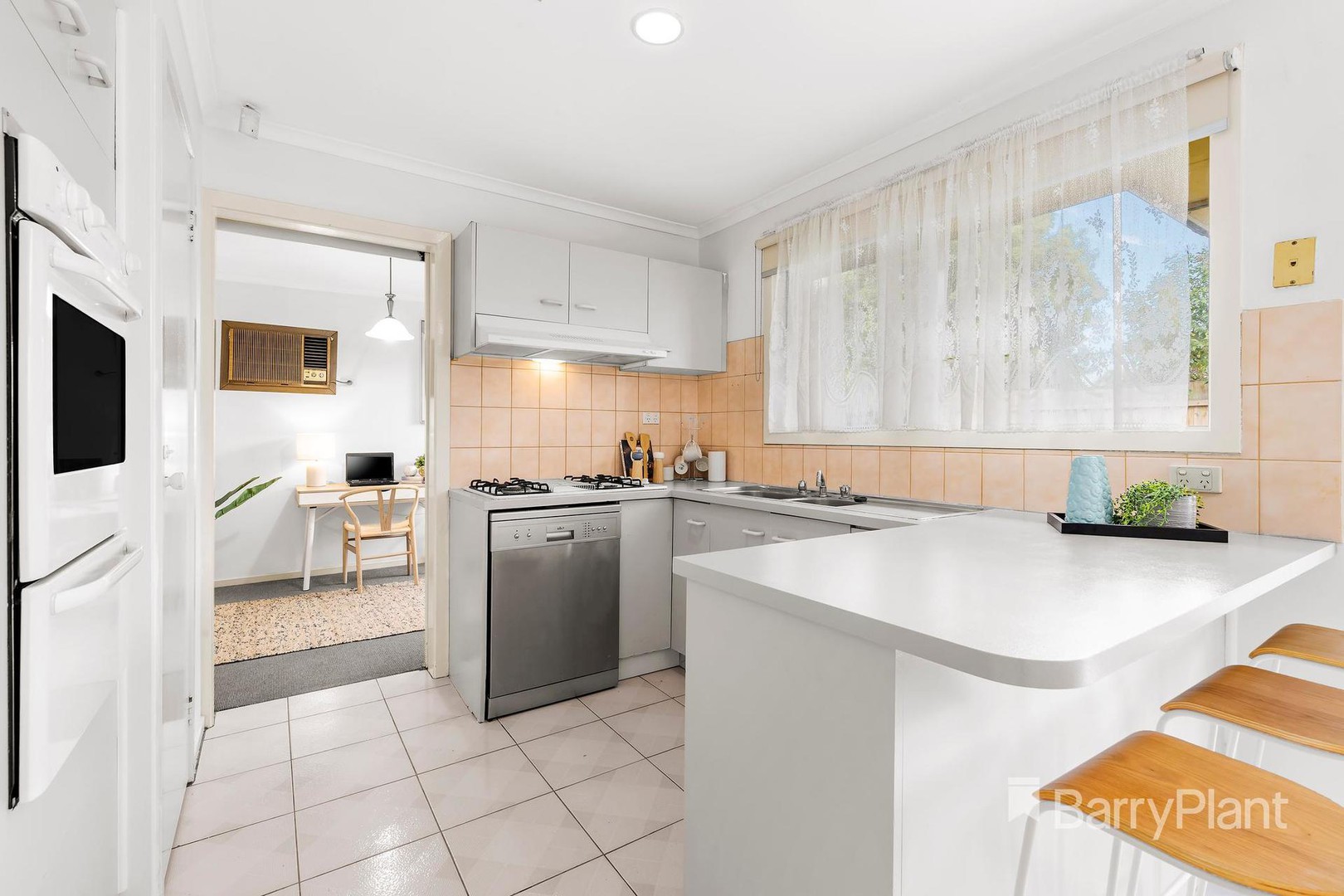 4 Birch Court, Mill Park, VIC 3082, Mill Park - Thumbnail 4