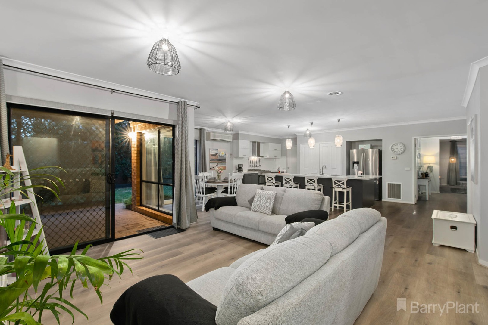 4 Blackwood Drive, Pakenham, VIC 3810, Pakenham - Thumbnail 6