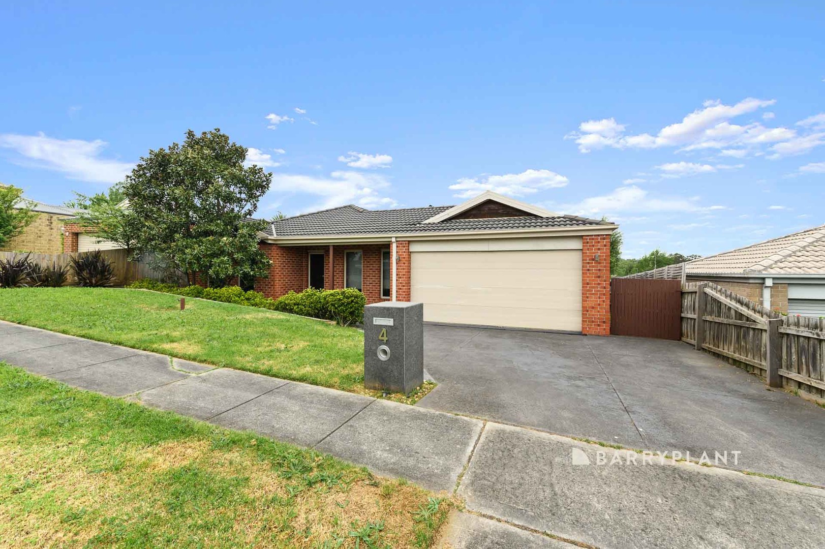 4 Blaxland Crescent, Warragul, VIC 3820
