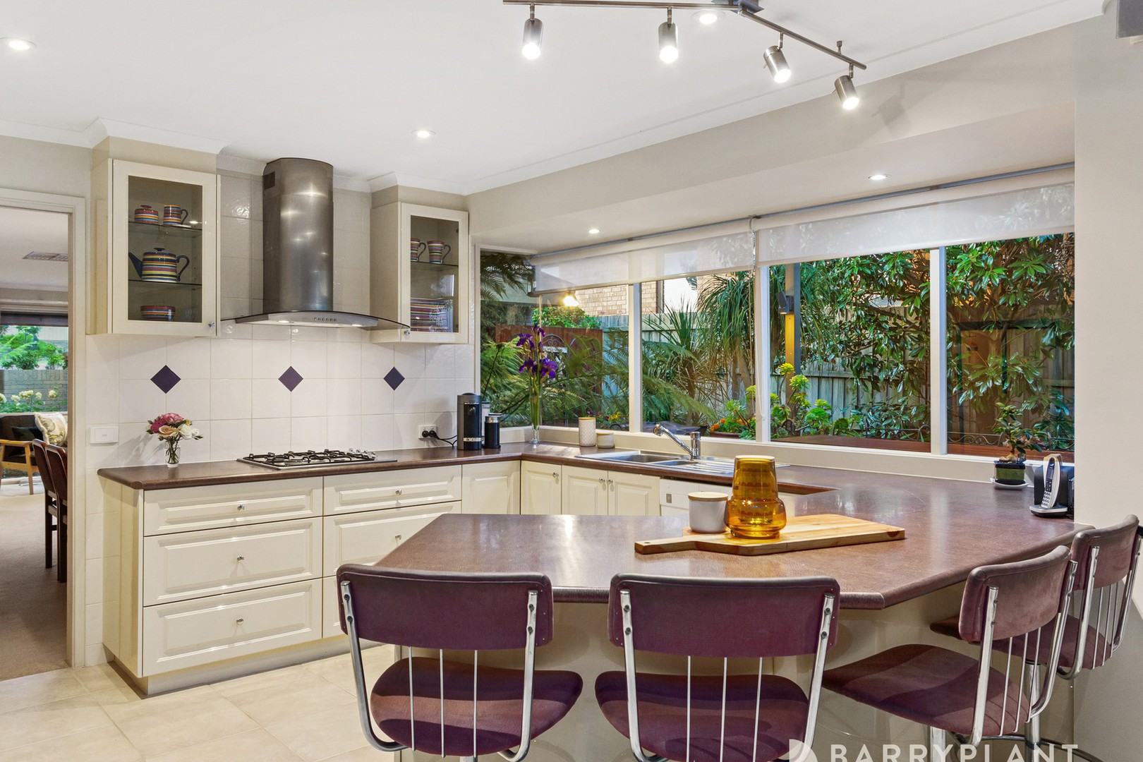 4 Blue Hills Close, Wantirna, VIC 3152, Wantirna - Thumbnail 3
