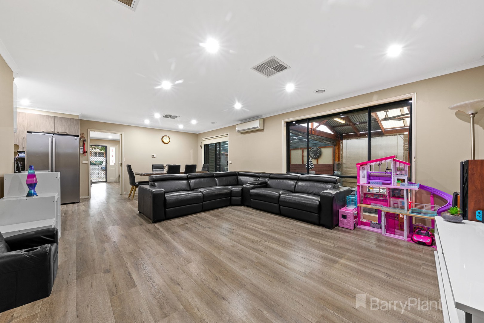 4 Bookham WayCranbourne West, VIC 3977, Cranbourne West - Thumbnail 6