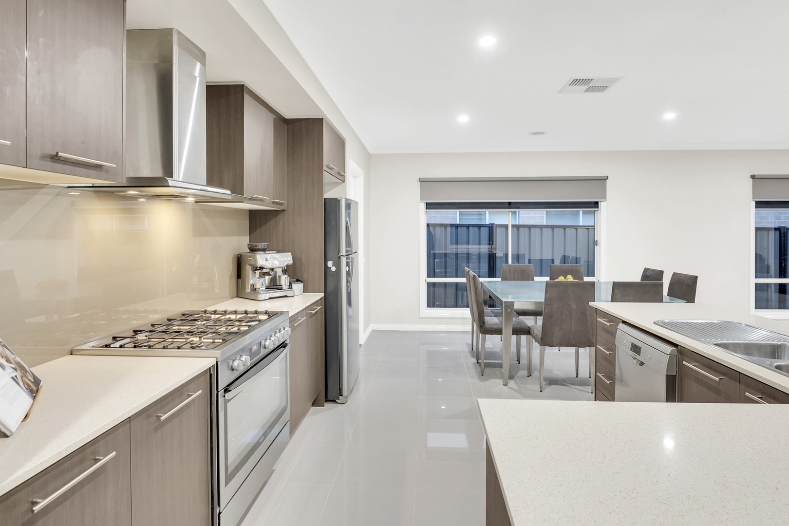 4 Bottlebrush Road, Craigieburn, VIC 3064, Craigieburn - Thumbnail 4