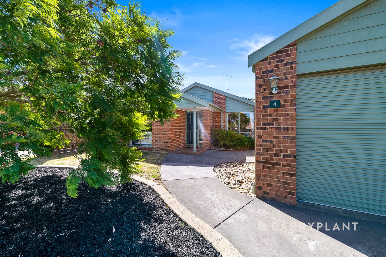 4 Bowen Court, Berwick, VIC 3806 - Thumbnail 2 - 25/03/2026