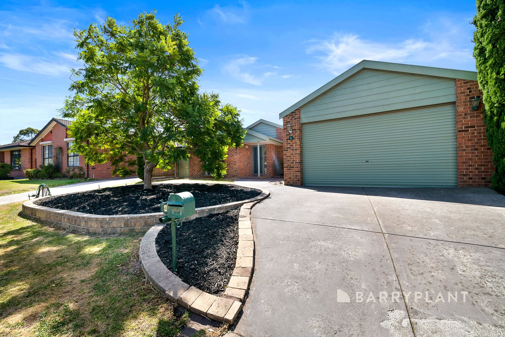 4 Bowen Court, Berwick, VIC 3806 - Thumbnail 2 - 25/03/2026