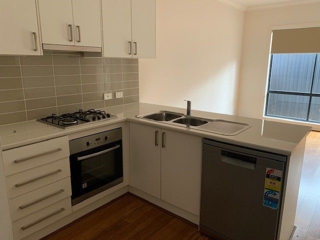 4 Brad Close, Kilsyth, VIC 3137, Kilsyth - Thumbnail 2