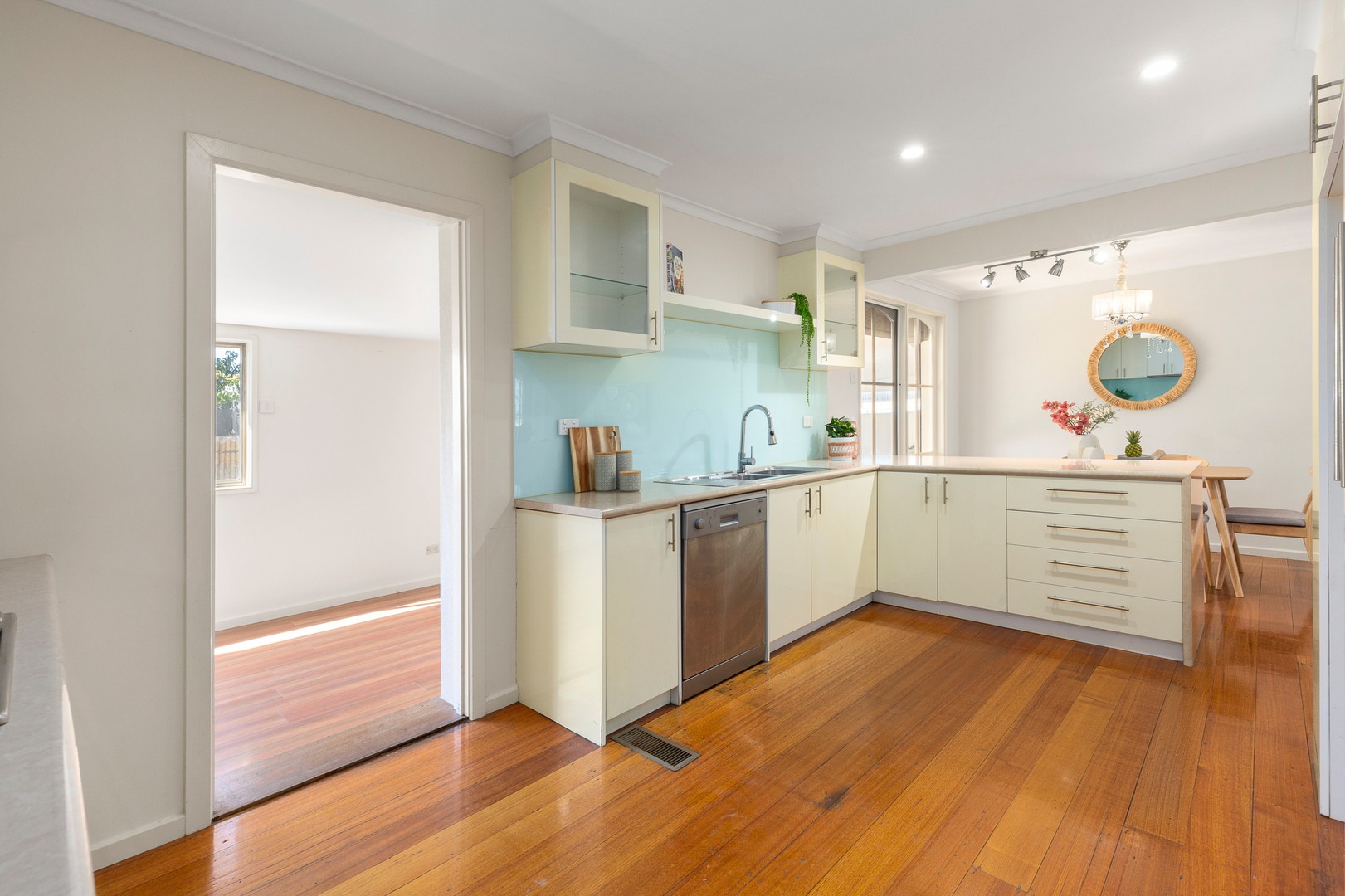 4 Braemar Close, Gladstone Park, VIC 3043, Gladstone Park - Thumbnail 5