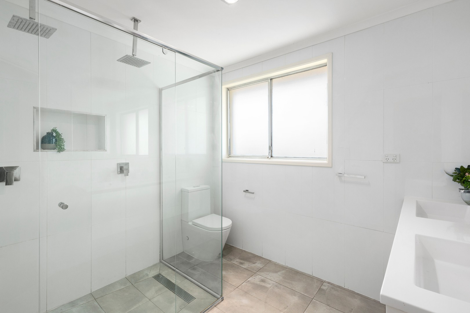 4 Braemar Close, Gladstone Park, VIC 3043, Gladstone Park - Thumbnail 2