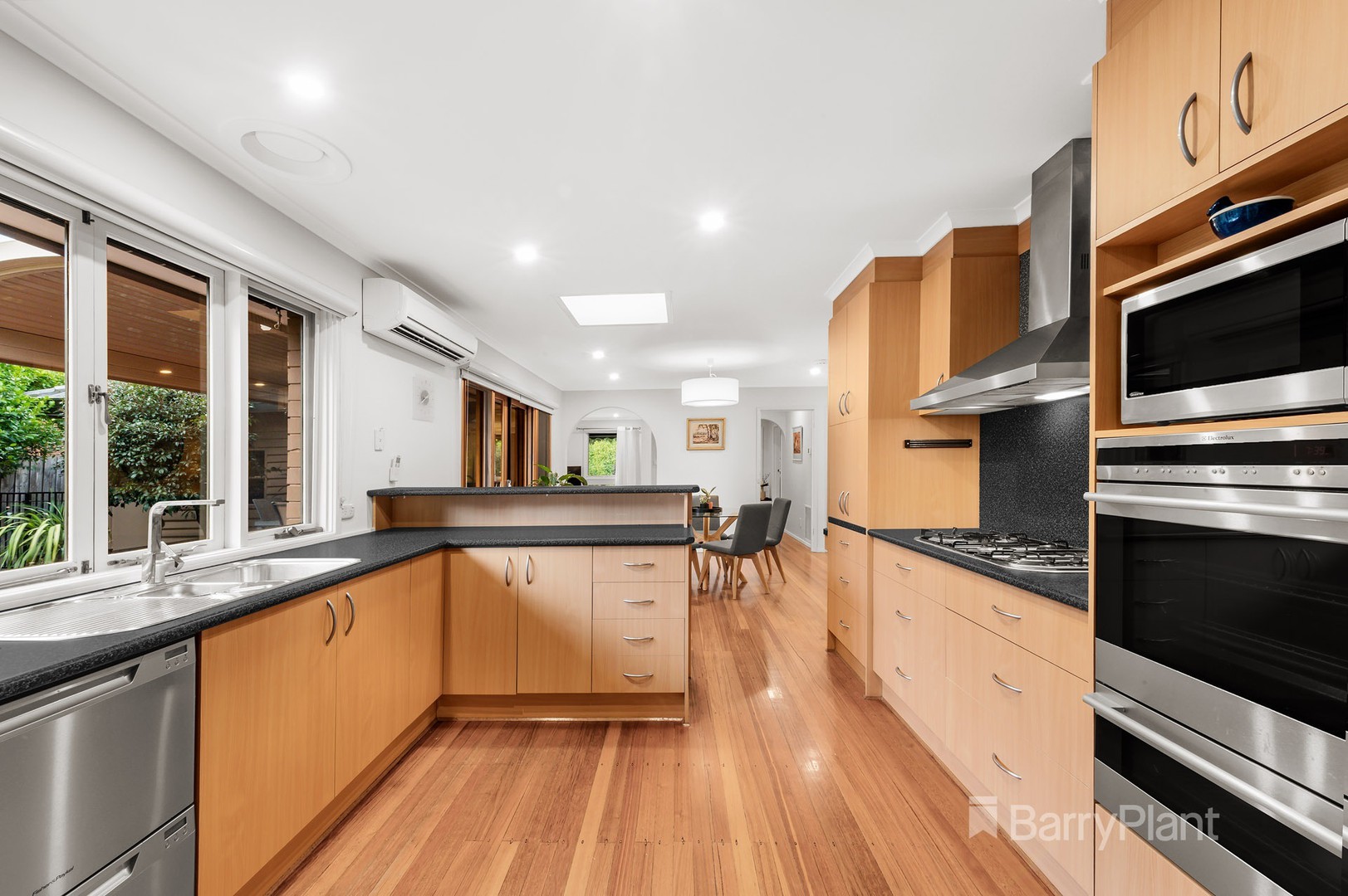 4 Brentwood Drive, Wantirna, VIC 3152, Wantirna - Thumbnail 5