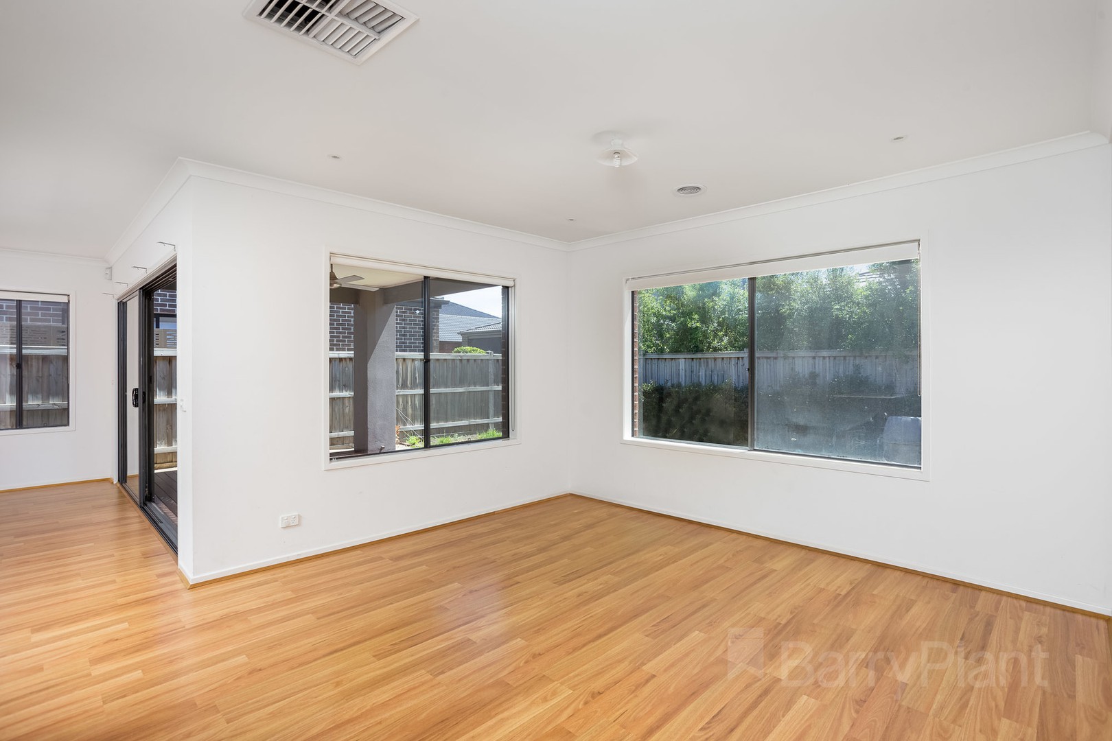 4 Brimble Street, Point Cook, VIC 3030, Point Cook - Thumbnail 8
