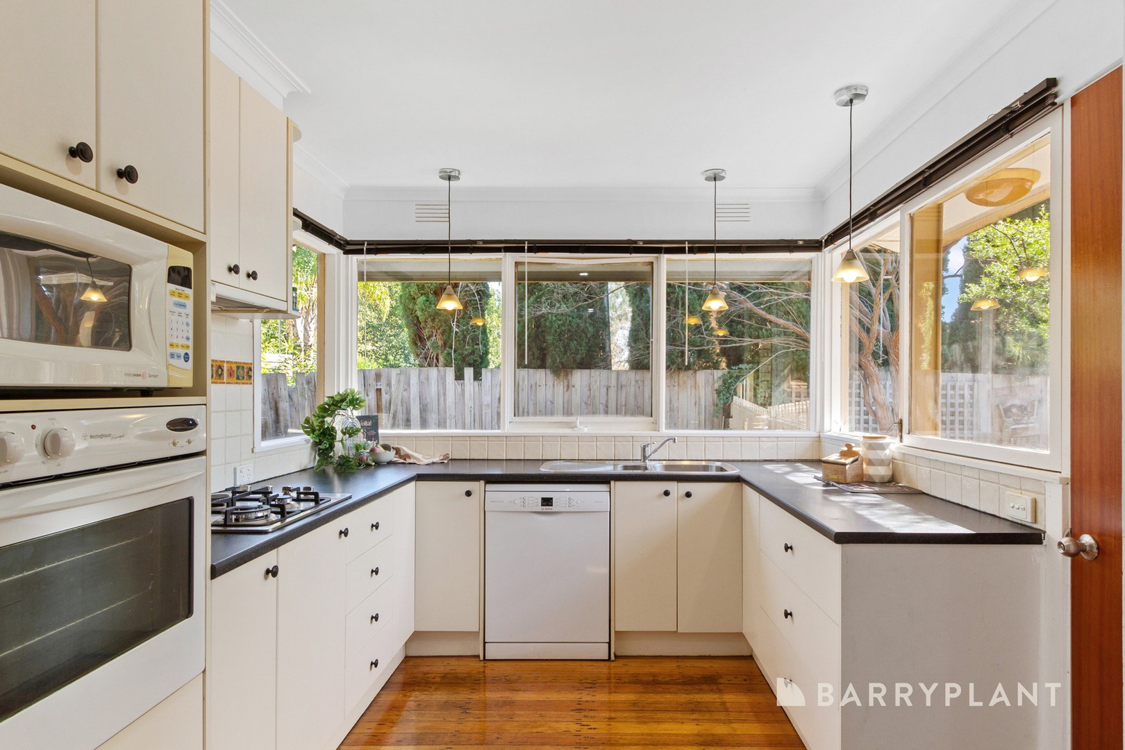 4 Bromley Close, Ferntree Gully, VIC 3156, Ferntree Gully - Thumbnail 4