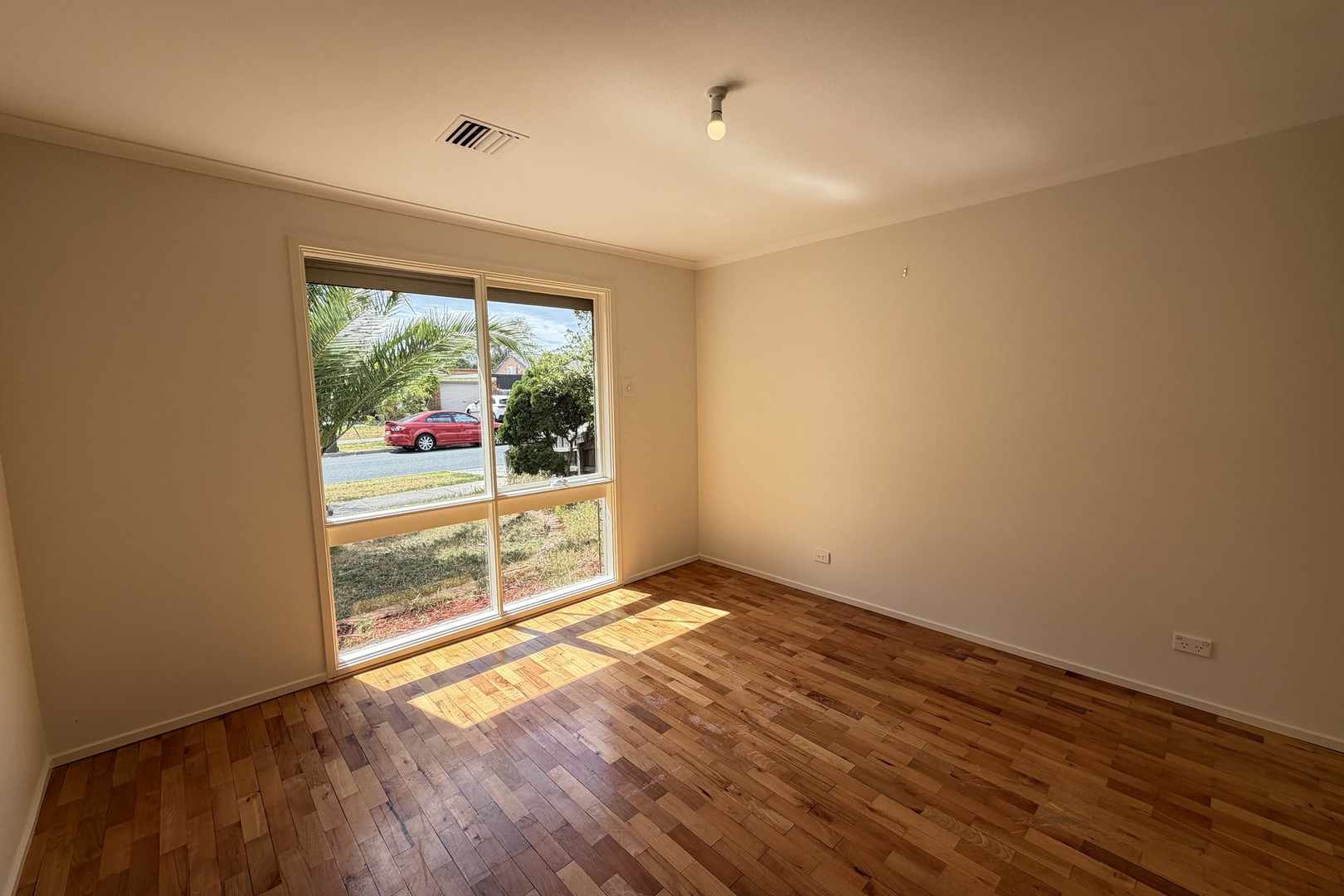 4 Bronsdon Court, Mill Park, VIC 3082, Mill Park - Thumbnail 7