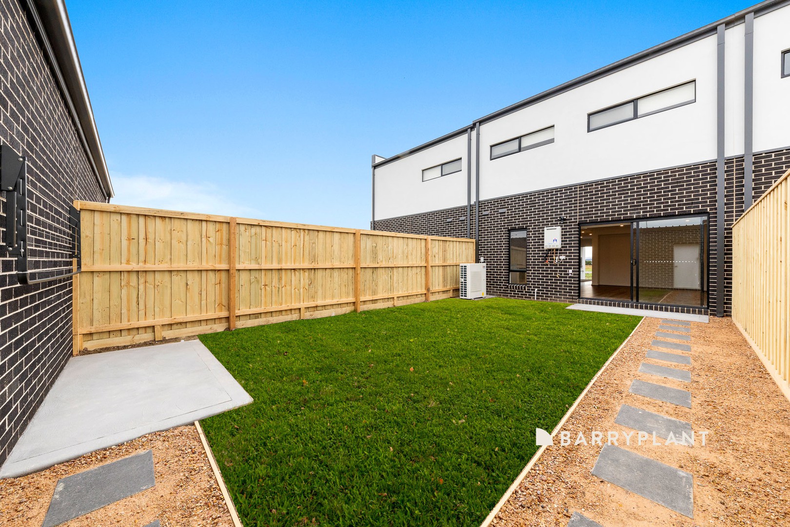 4 Bronze Leaf Walk, Narre Warren South, VIC 3805, Narre Warren South - Thumbnail 2