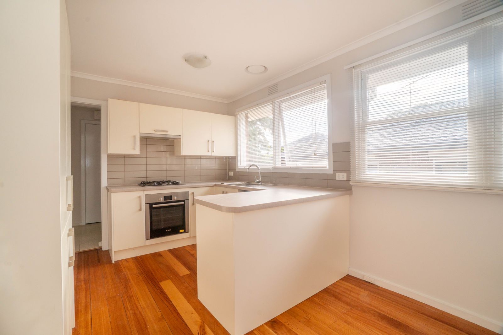 4 Browning Ct, Watsonia North, VIC 3087, Watsonia North - Thumbnail 4