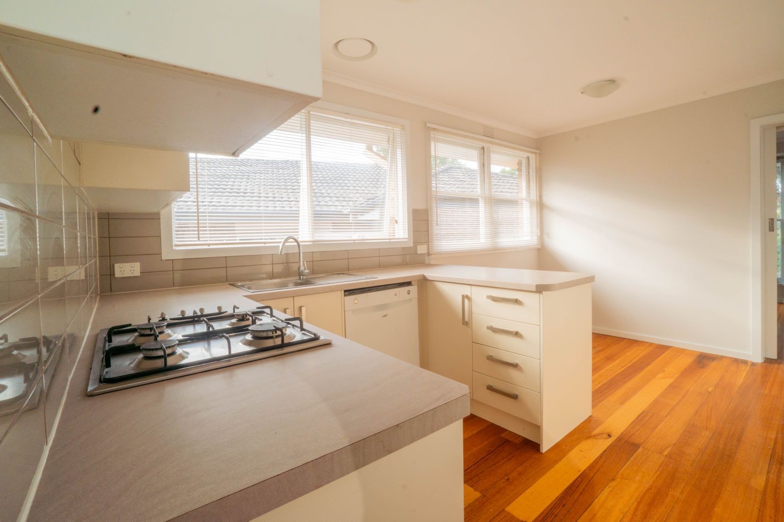 4 Browning Ct, Watsonia North, VIC 3087, Watsonia North - Thumbnail 5