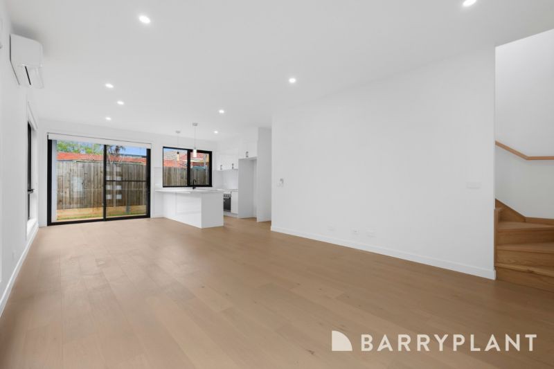 4 Bruton Av, Cheltenham, VIC 3192 - Thumbnail 1 - 13/08/2026