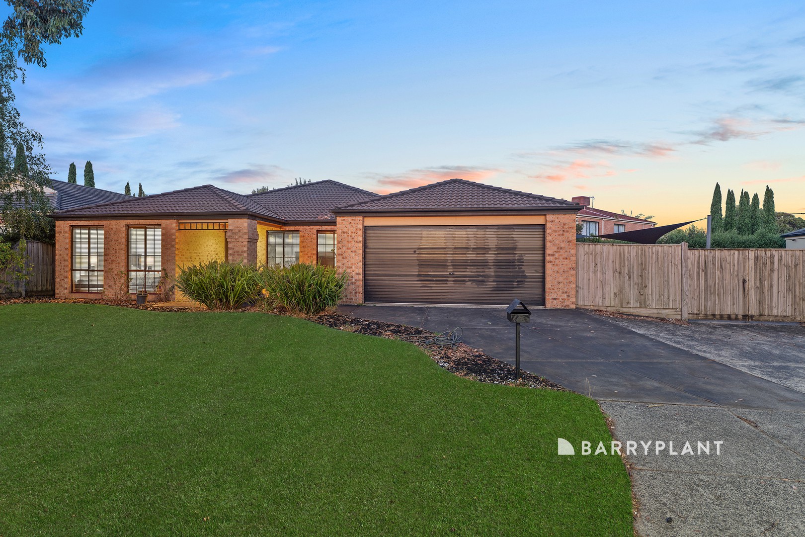 4 Burgundy Way, Narre Warren South, VIC 3805 - Thumbnail 2 - 19/02/2026