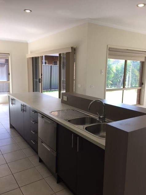 4 Cadell Avenue, Tarneit, VIC 3029, Tarneit - Thumbnail 2