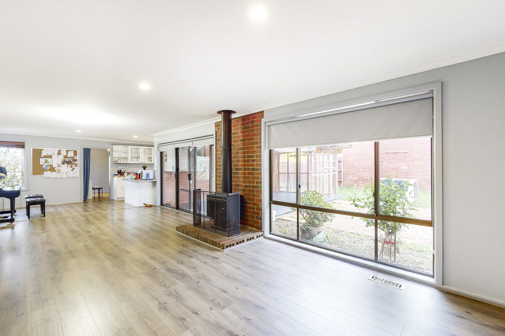 4 California Crescent, Ferntree Gully, VIC 3156, Ferntree Gully - Thumbnail 4