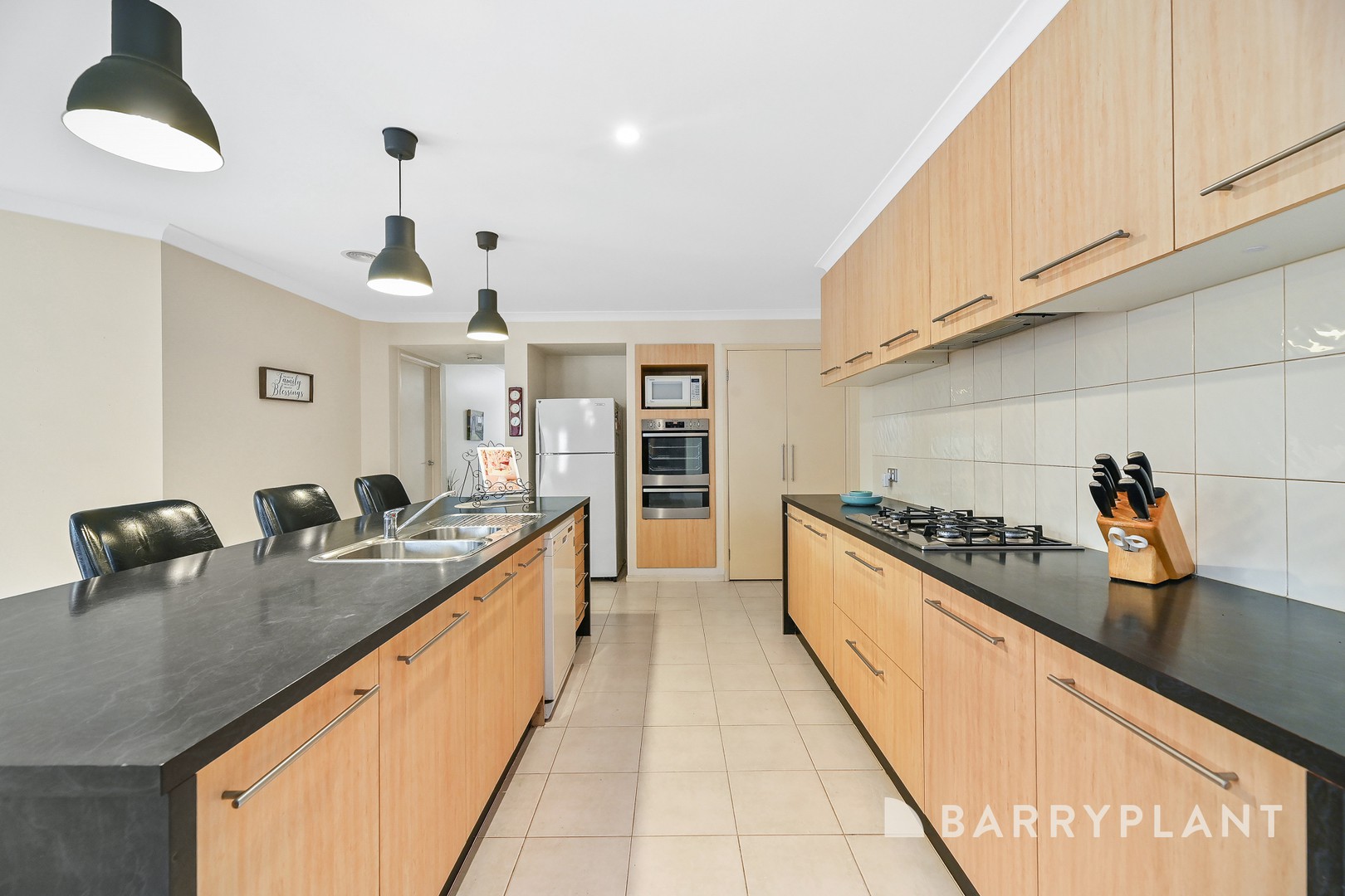 4 Camelia Way, Pakenham, VIC 3810, Pakenham - Thumbnail 7