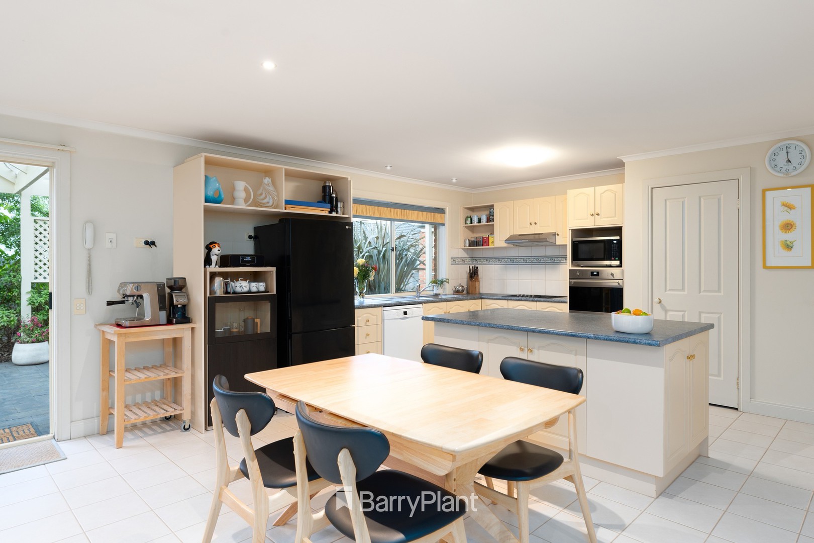 4 Canterbury CourtWandana Heights, VIC 3216, Wandana Heights - Thumbnail 6