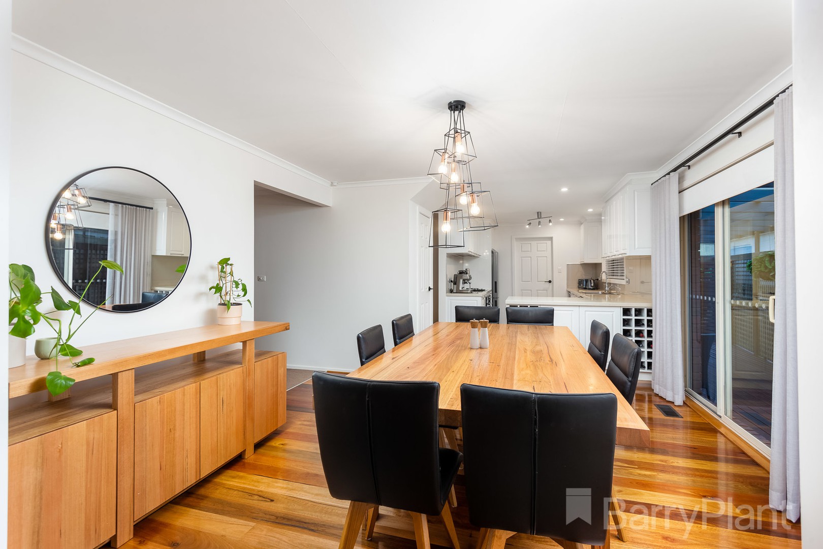 4 Carinza Avenue, Altona Meadows, VIC 3028, Altona Meadows - Thumbnail 7