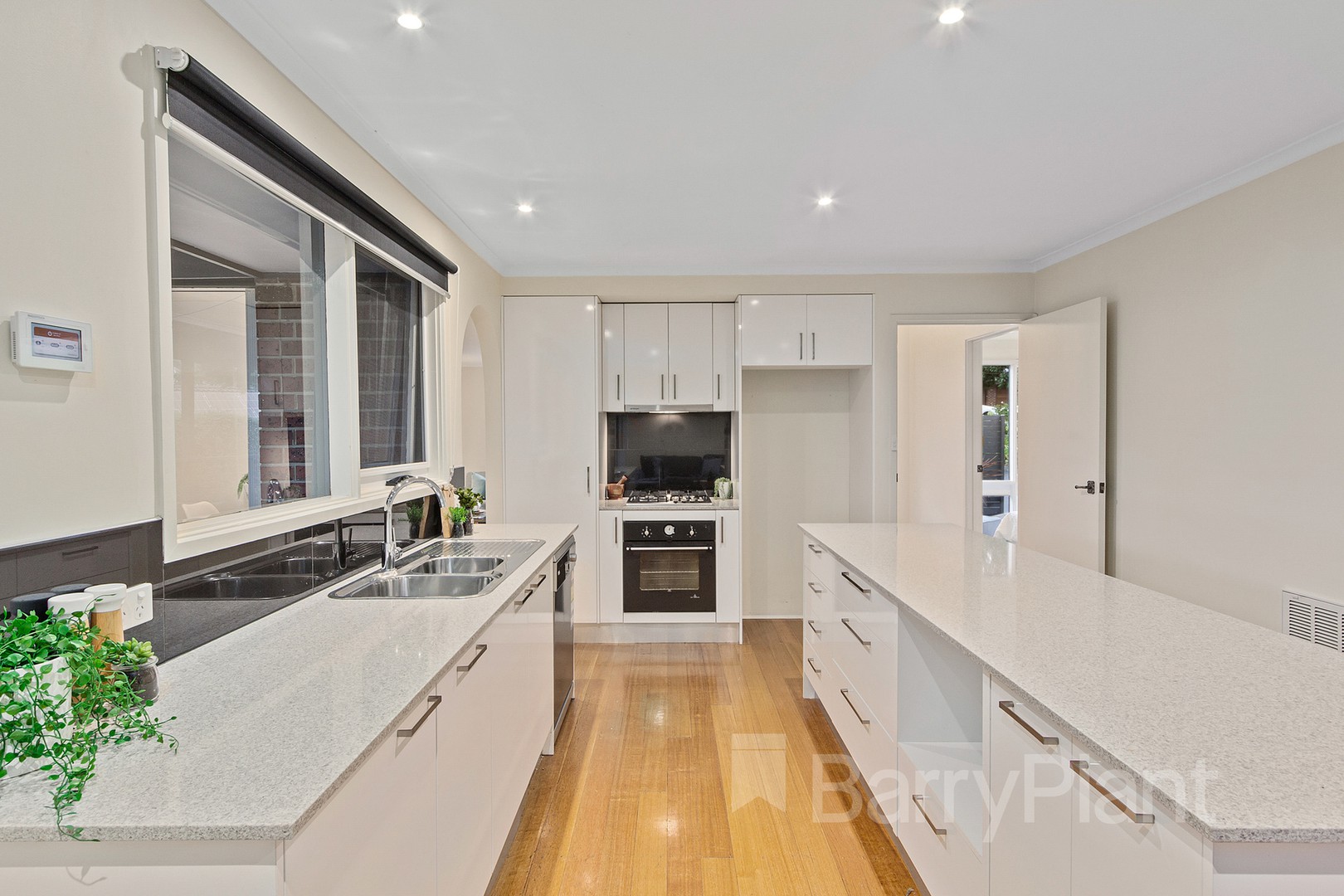 4 Carol Street, Scoresby, VIC 3179, Scoresby - Thumbnail 3