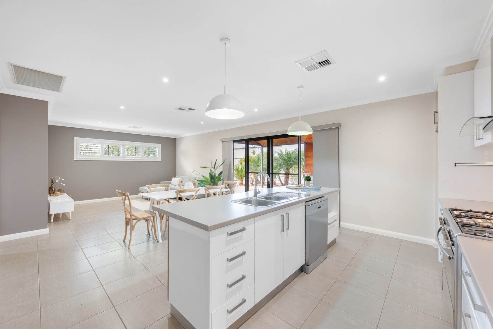 4 Casuarina Way, Buronga, NSW 2739, Buronga - Thumbnail 2