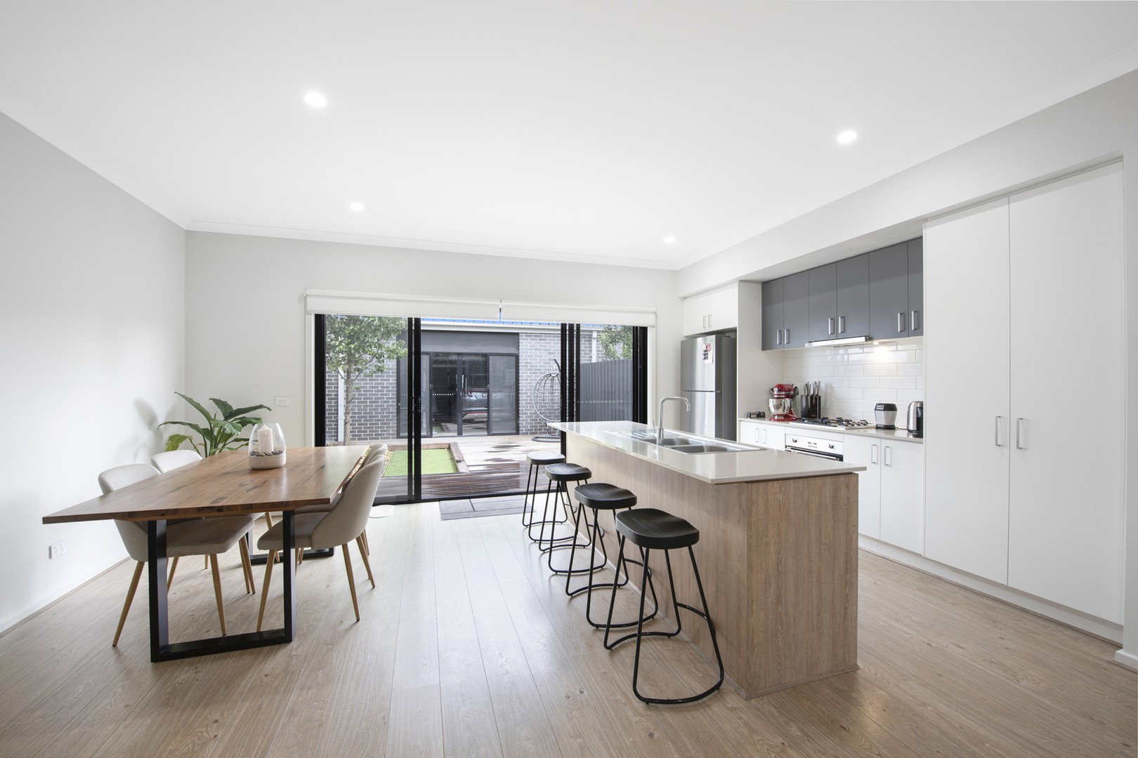 4 Cherry Tree Lane, Clyde, VIC 3978, Clyde - Thumbnail 3