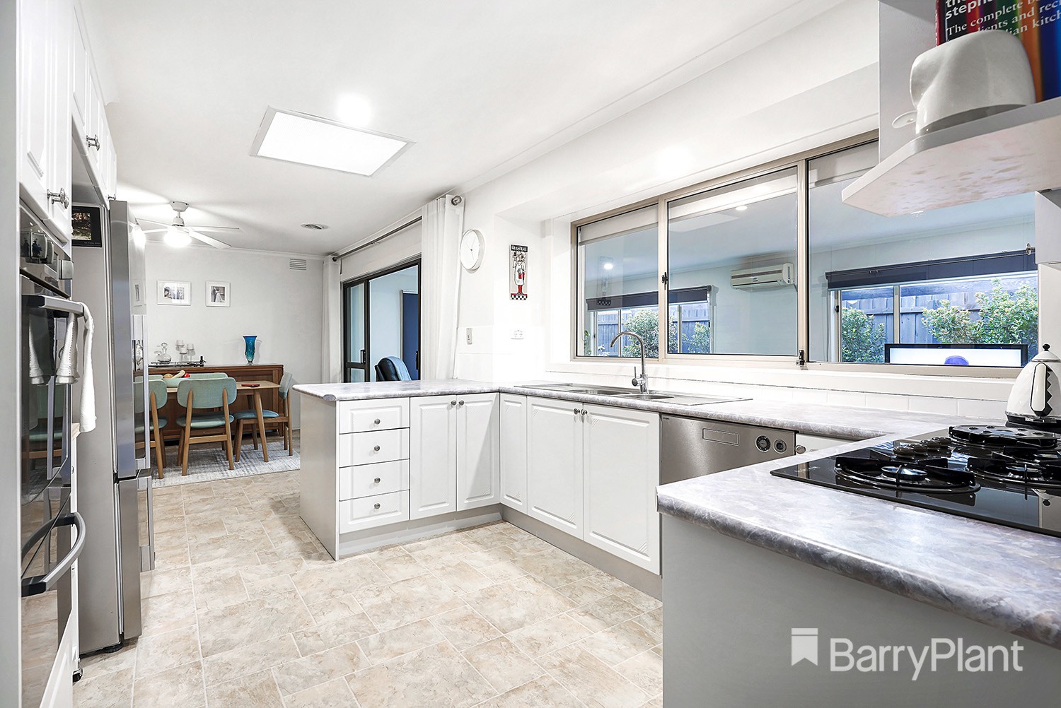 4 Chivers Court, Dingley Village, VIC 3172, Dingley Village - Thumbnail 3