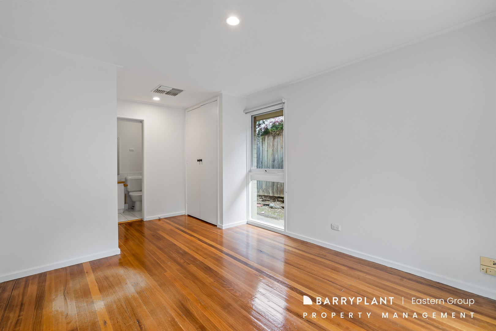 4 Clancys Lane, Doncaster, VIC 3108 - Thumbnail 2 - 08/10/2025