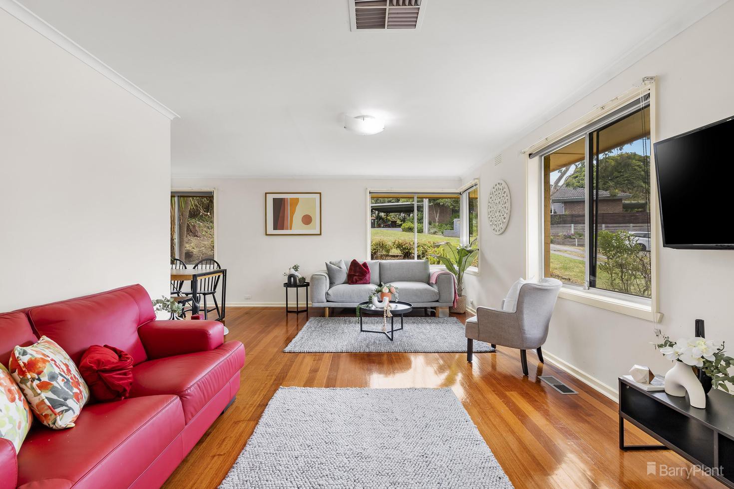 4 Clovelly Court, Viewbank, VIC 3084, Viewbank - Thumbnail 2