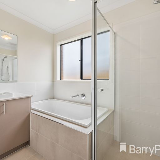 4 Communal Road, Wyndham Vale, VIC 3024, Wyndham Vale - Thumbnail 5