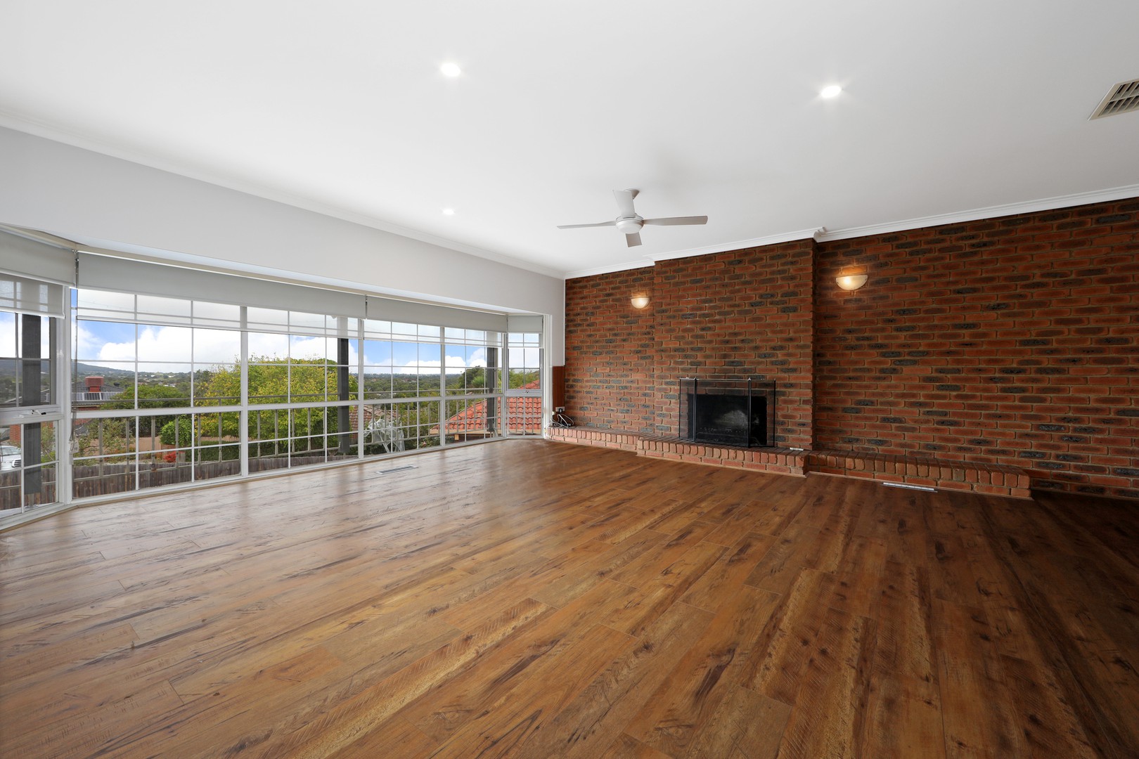 4 Coowarra Court, Ferntree Gully, VIC 3156 - Thumbnail 2 - 20/03/2026