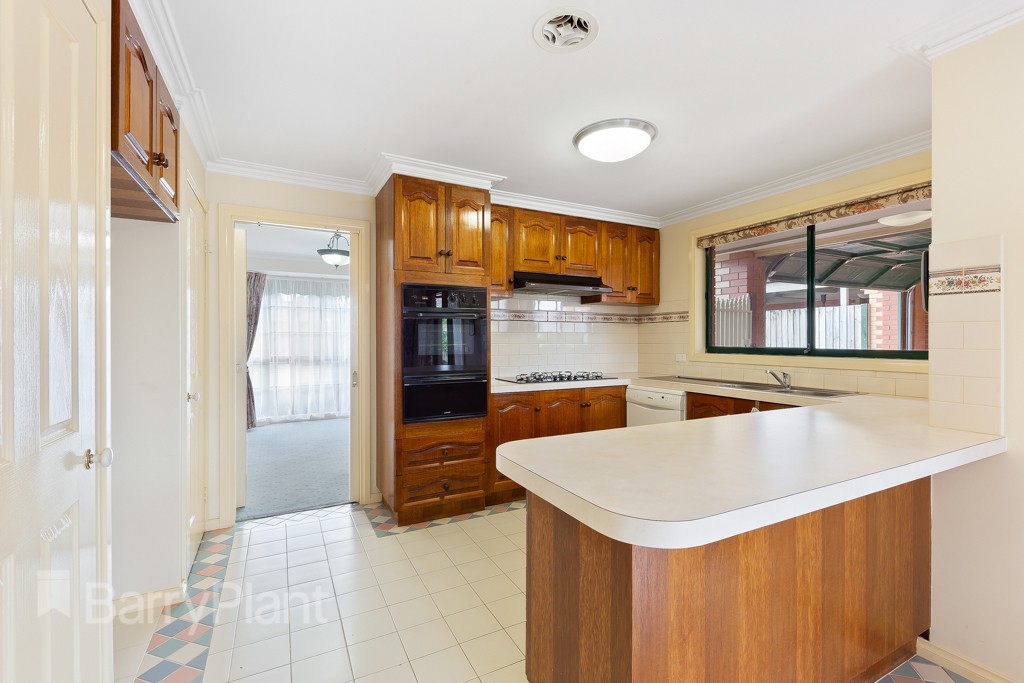 4 Crabbe Court, Delahey, VIC 3037, Delahey - Thumbnail 3