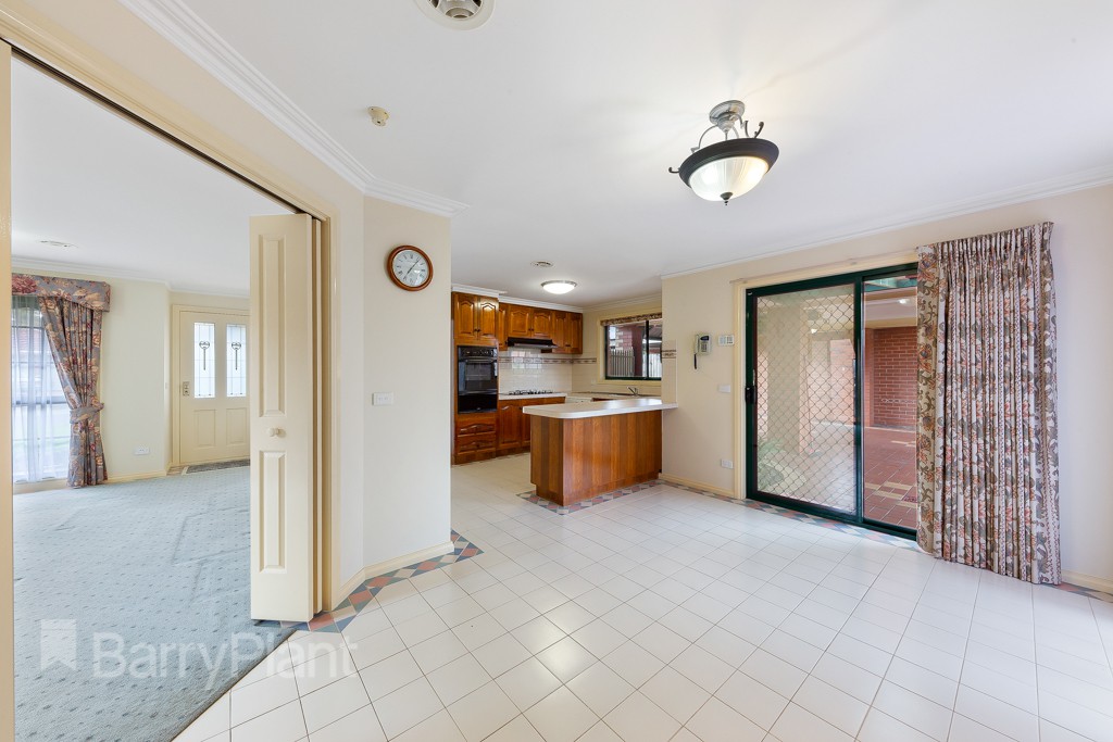4 Crabbe Court, Delahey, VIC 3037, Delahey - Thumbnail 4