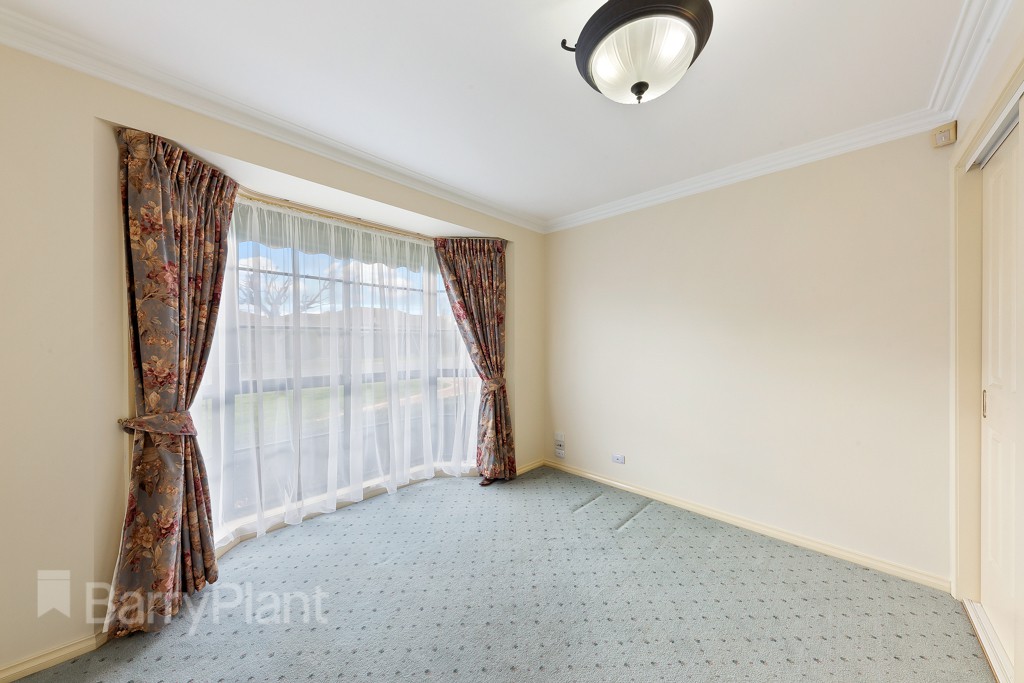 4 Crabbe Court, Delahey, VIC 3037, Delahey - Thumbnail 5