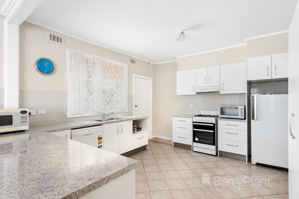 4 Cranley Street, Springvale, VIC 3171 - Thumbnail 2 - 18/11/2021