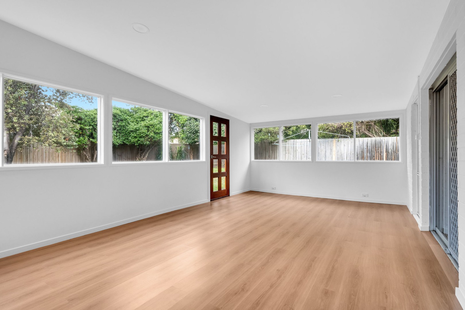 4 Cranwell Court, Mulgrave, VIC 3170 - Thumbnail 2 - 13/04/2024