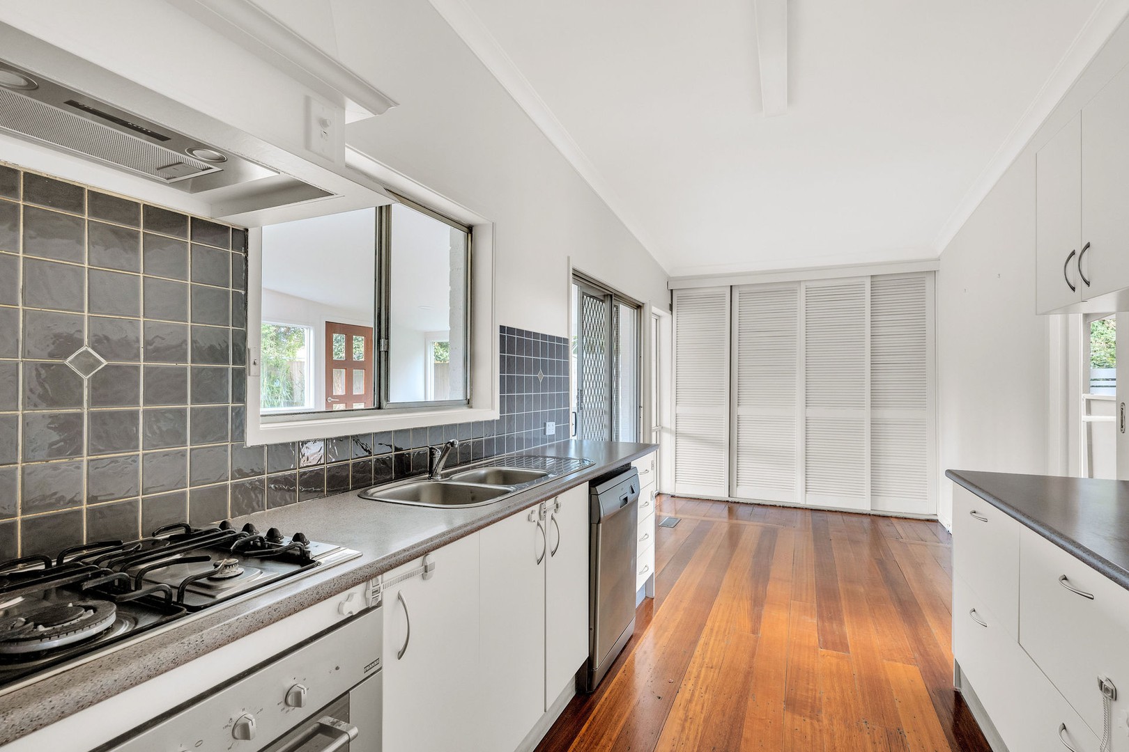 4 Cranwell Court, Mulgrave, VIC 3170, Mulgrave - Thumbnail 3