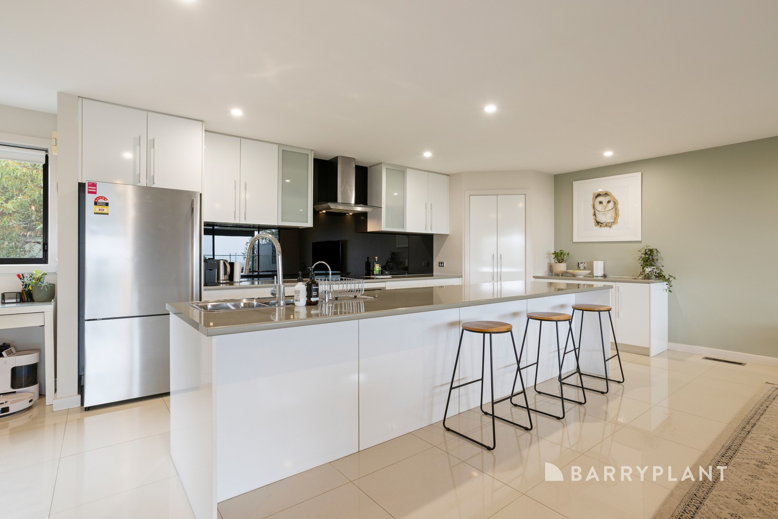 4 Crest Drive, Rosebud, VIC 3939 - Thumbnail 2 - 24/04/2026